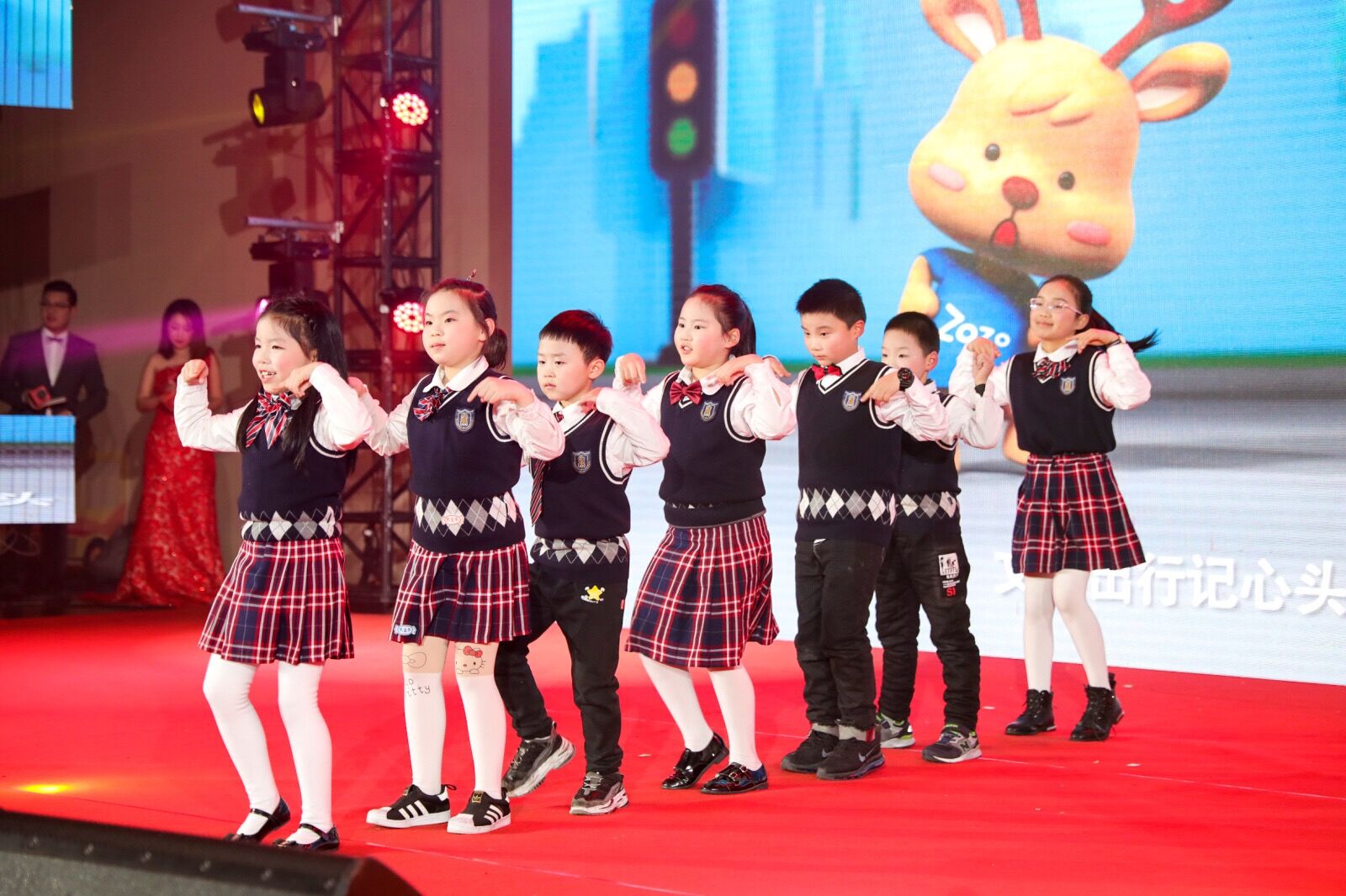中南集团2018年度表彰暨2019誓师盛典圆满落幕(图30)